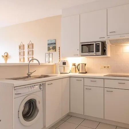 Apartment With A Beautiful View, Close To The Beach Ostende